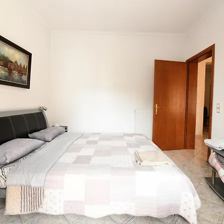 Nikita'S House - 3 Min From Racetrack - Free Parking And Wifi - 7 Guests Apartment Serres Exterior photo