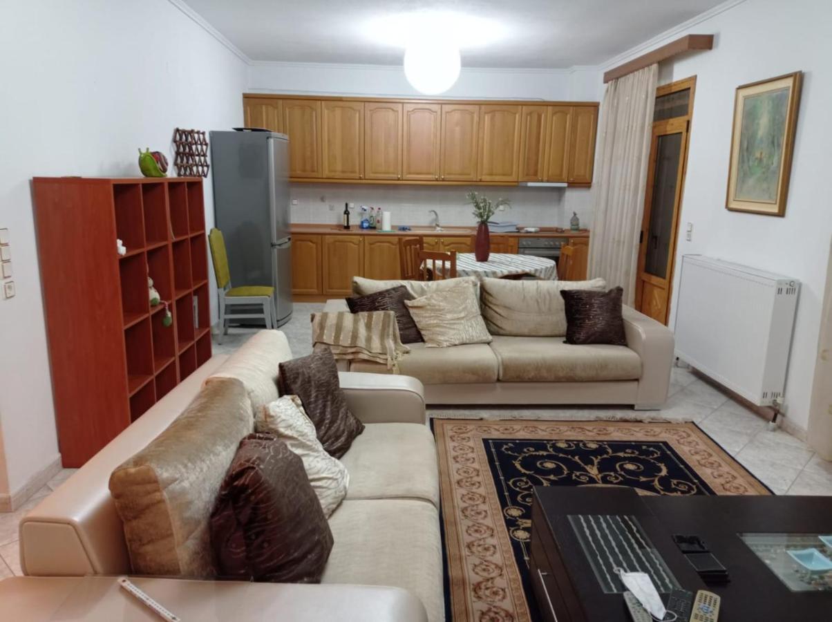 Apartment Nikita's House - 3 Min From Racetrack - Free Parking And Wifi - 7 Guests