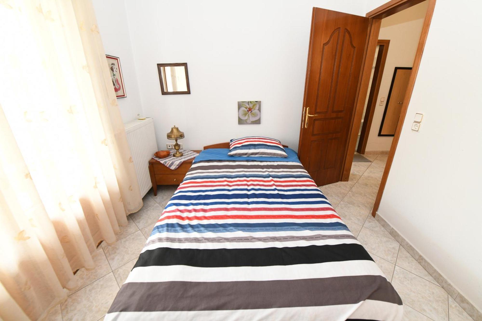 Apartment Nikita's House - 3 Min From Racetrack - Free Parking And Wifi - 7 Guests